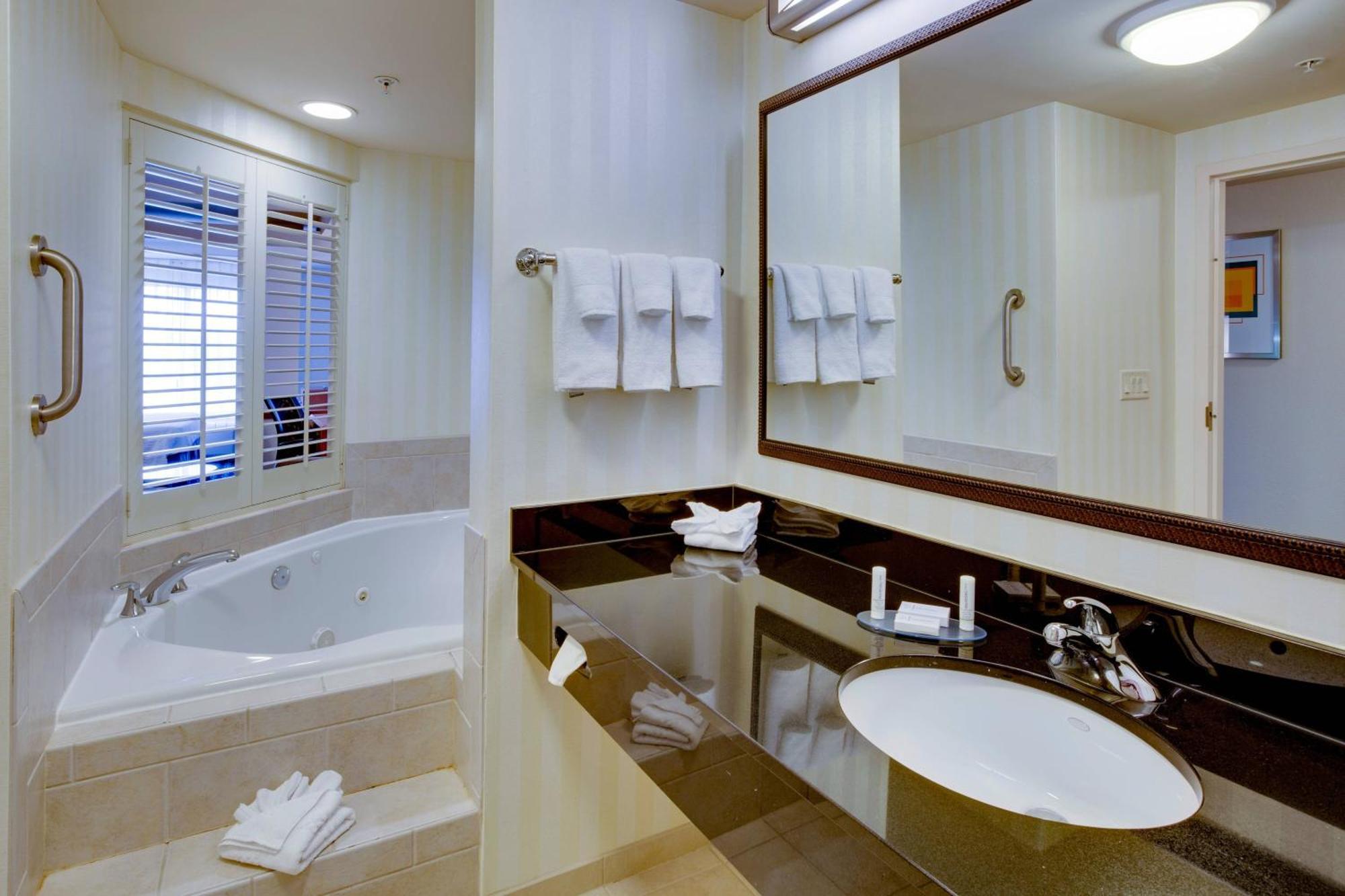 Hotel Fairfield By Marriott Inn&suites West/palm Bay